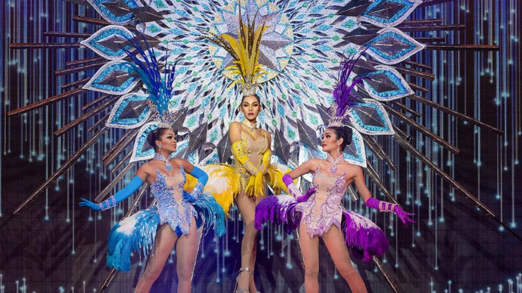 Thưởng thức chương trình biểu diễn Alcazar Show