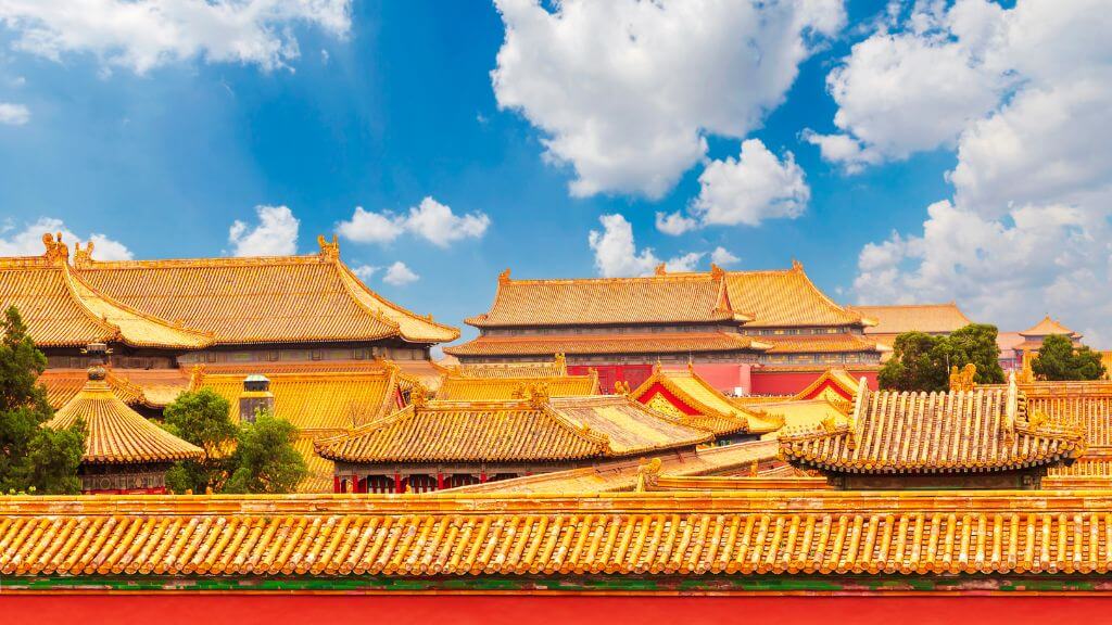 Một góc kiến trúc ngói vàng tường đỏ của Tử Cấm Thành