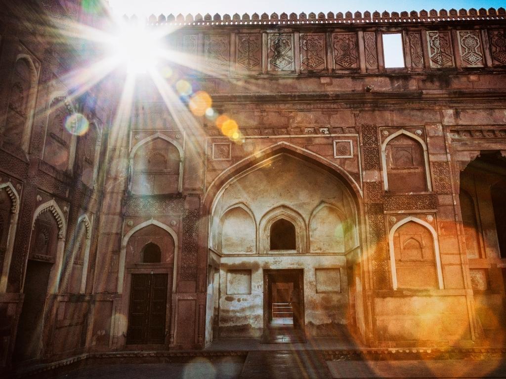 Kiến trúc bên trong pháo đài Agra