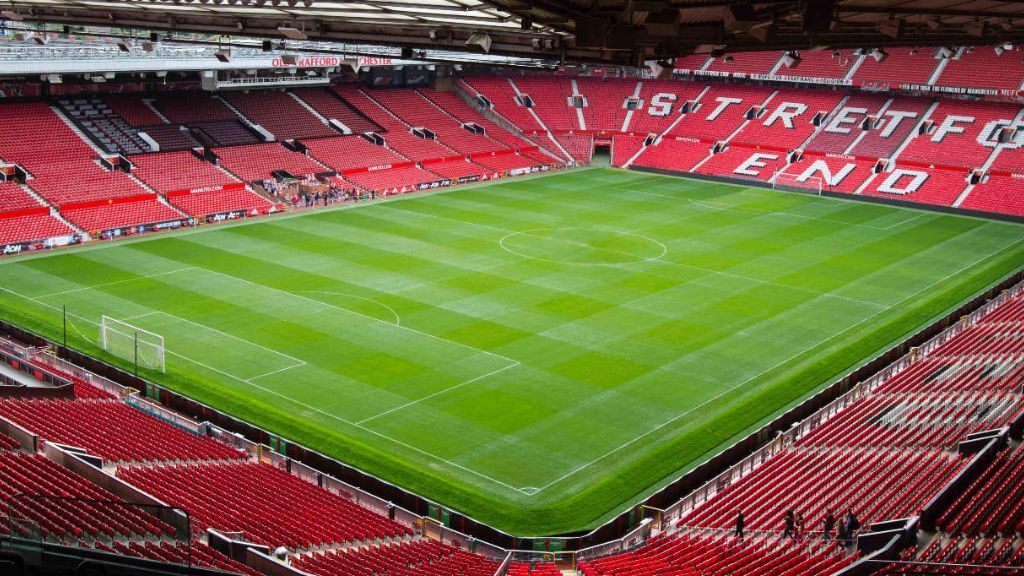 Sân vận động Old Trafford, tọa lạc tại thành phố Manchester