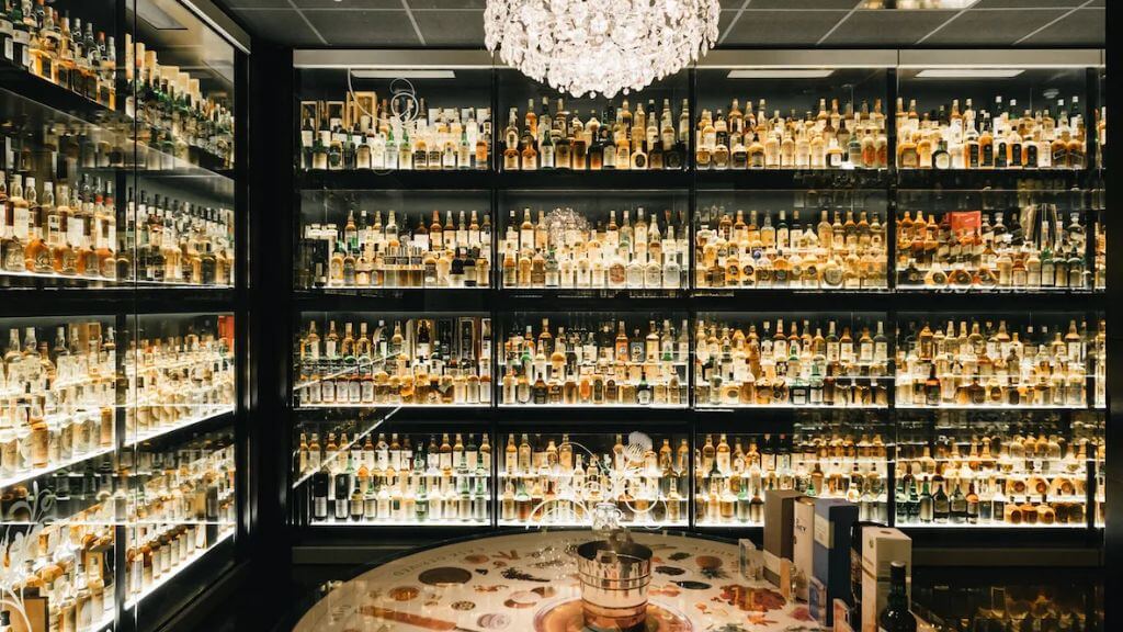 Trải nghiệm quy trình chưng cất tại Scotch Whisky Experience