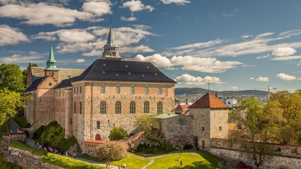 Pháo đài Akershus mang vẻ trầm lắng