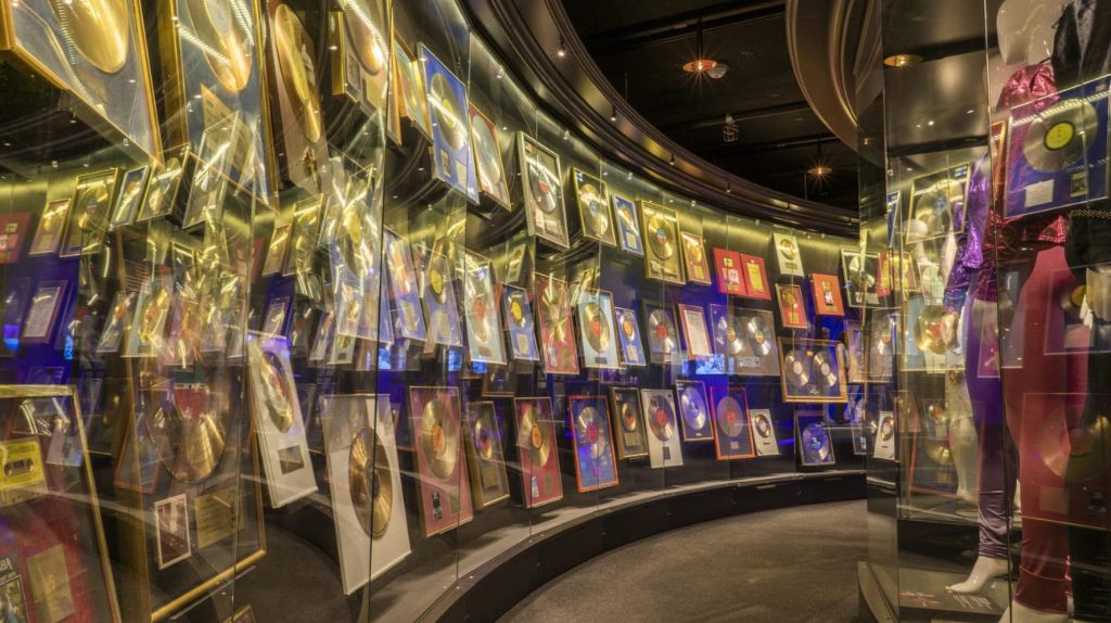 Bảo tàng ABBA the Museum nơi trưng bày lịch sử hào hùng của ban nhạc ABBA