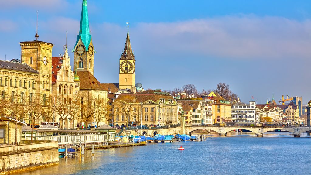 Thành phố Zurich với những kiến trúc tráng lệ