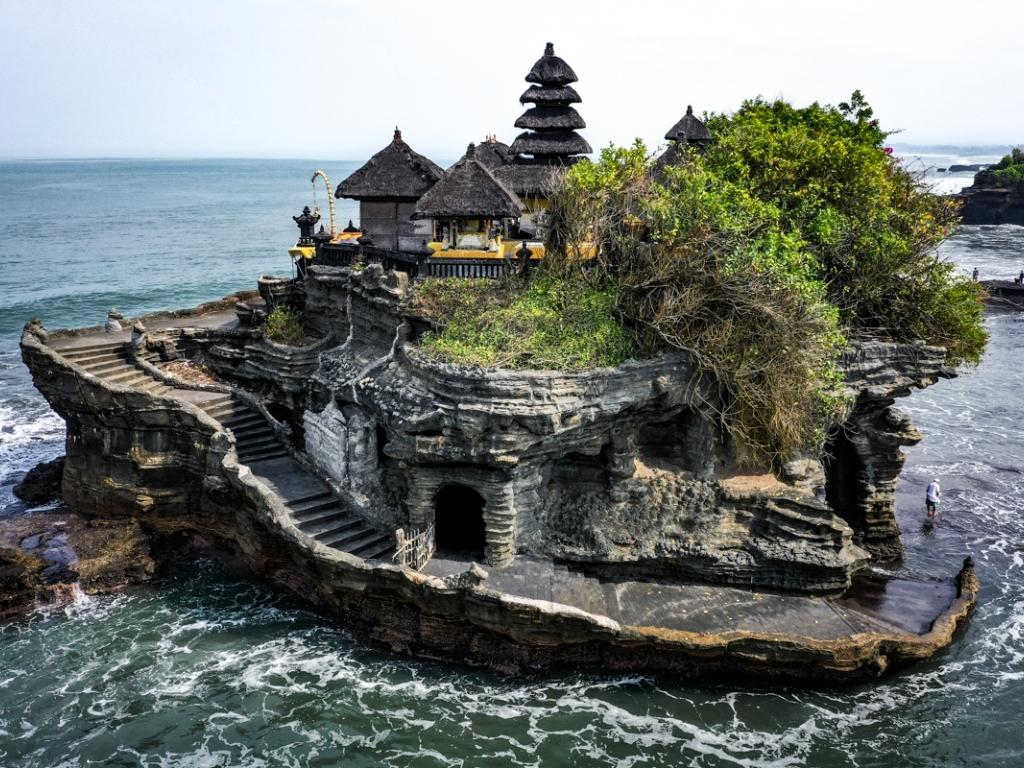 Du lịch Bali khám phá Đền Tanah Lot
