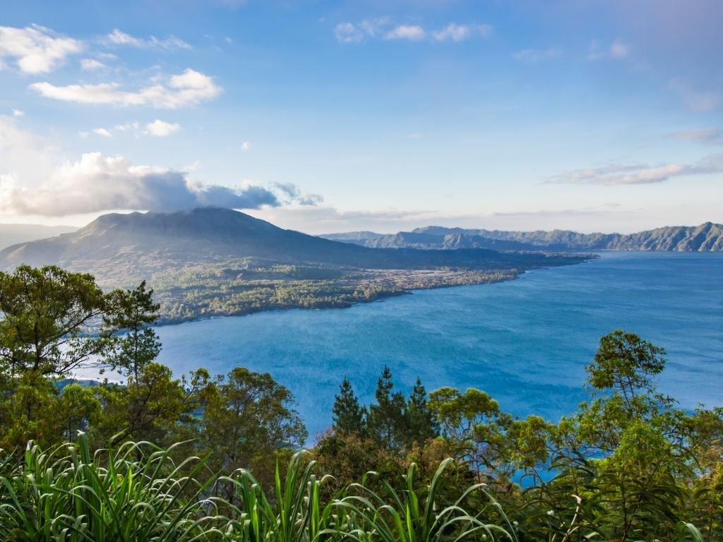 Toàn cảnh hồ Batur