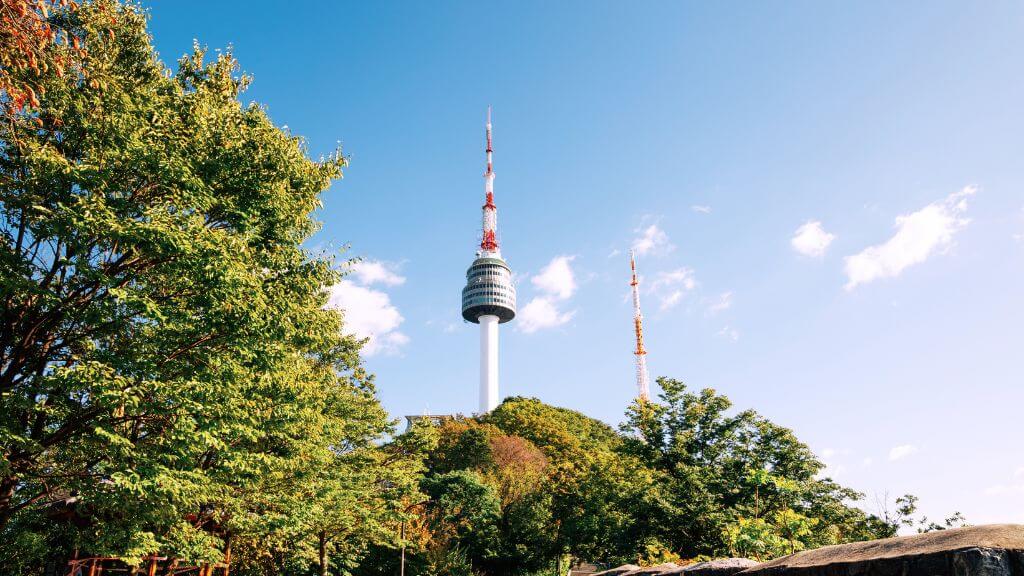 Chiều cao ấn tượng của tháp N Seoul