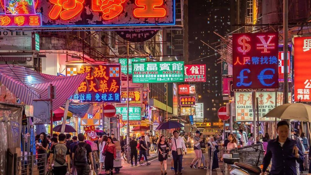 Chợ Quý Bà sôi động và tấp nập