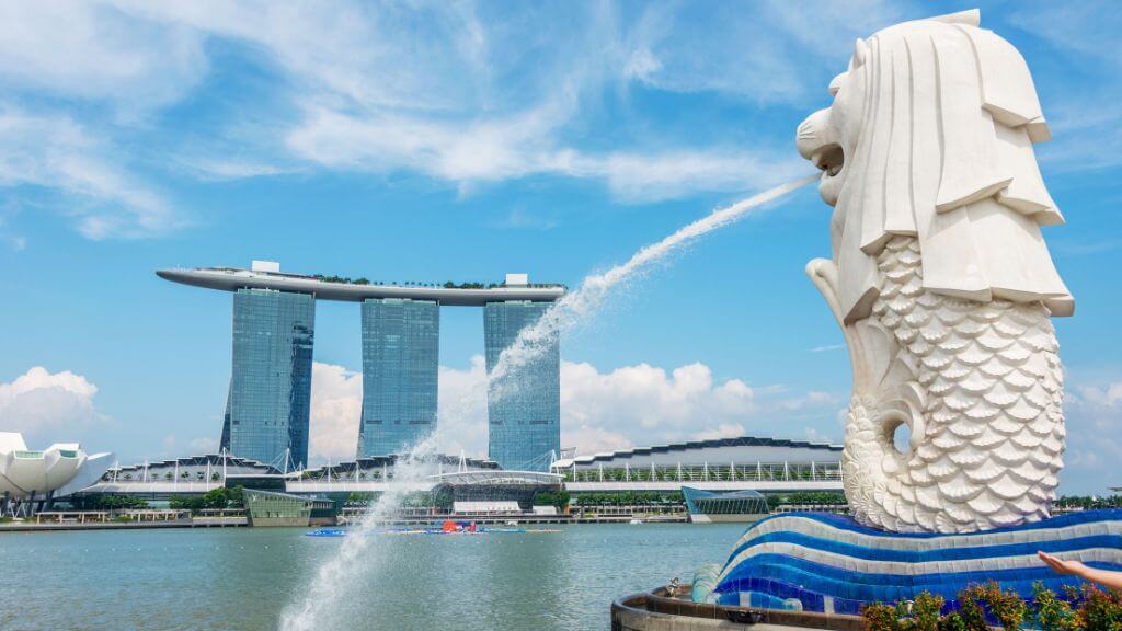 Merlion Park – nơi đặt tượng sư tử biển biểu tượng của quốc đảo