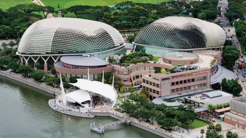 Nhà hát Esplanade với thiết kế độc đáo hình trái sầu riêng