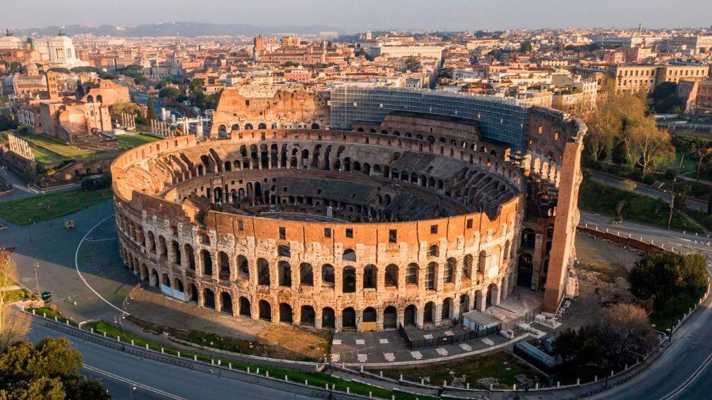 Chiêm ngưỡng Đấu trường Colosseum vĩ đại của La Mã cổ đại