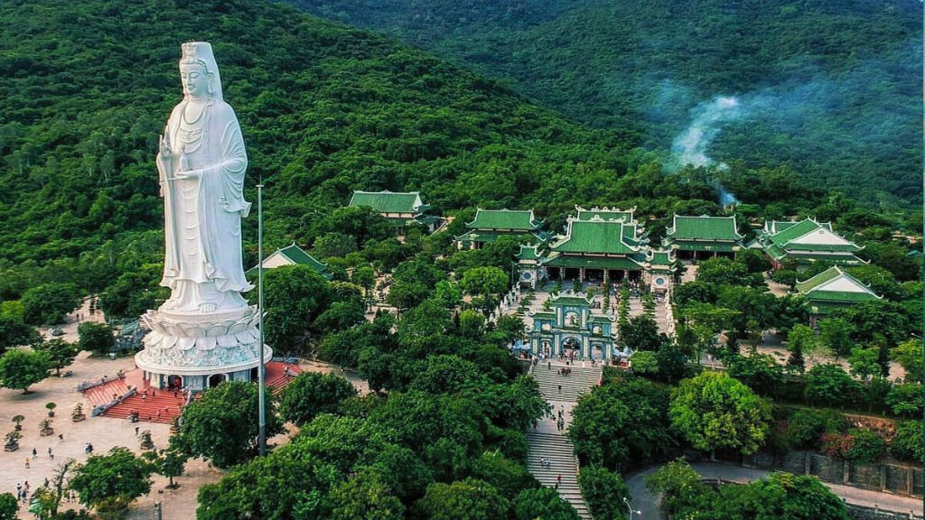 Chiêm ngưỡng Phật Thích Ca Phật Đài - tượng Phật Bà 67m cao nhất Việt Nam