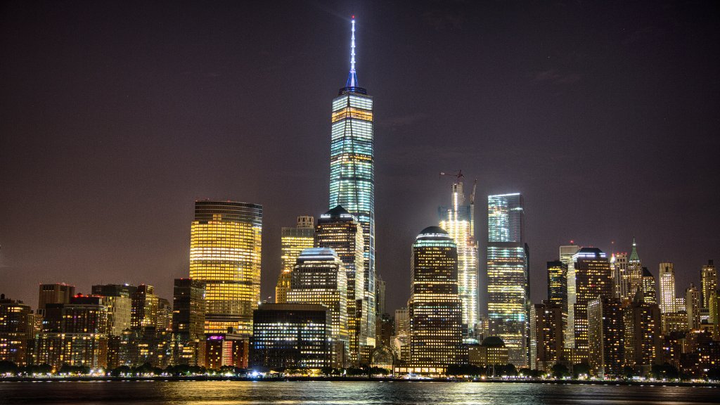 Thành phố New York lung linh trong ánh đèn đêm