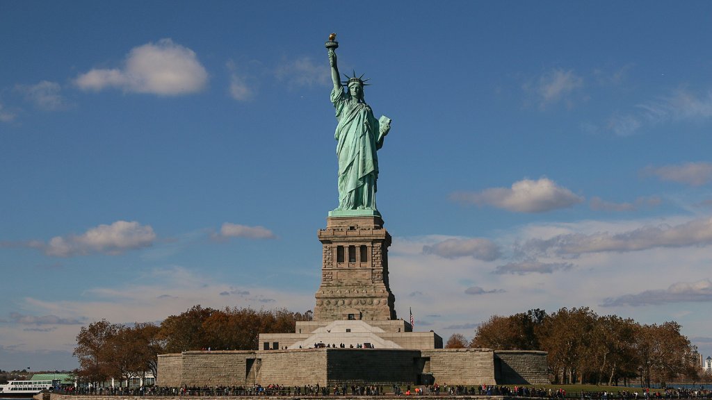 Tượng Nữ Thần Tự Do là biểu tượng lớn của nước Mỹ