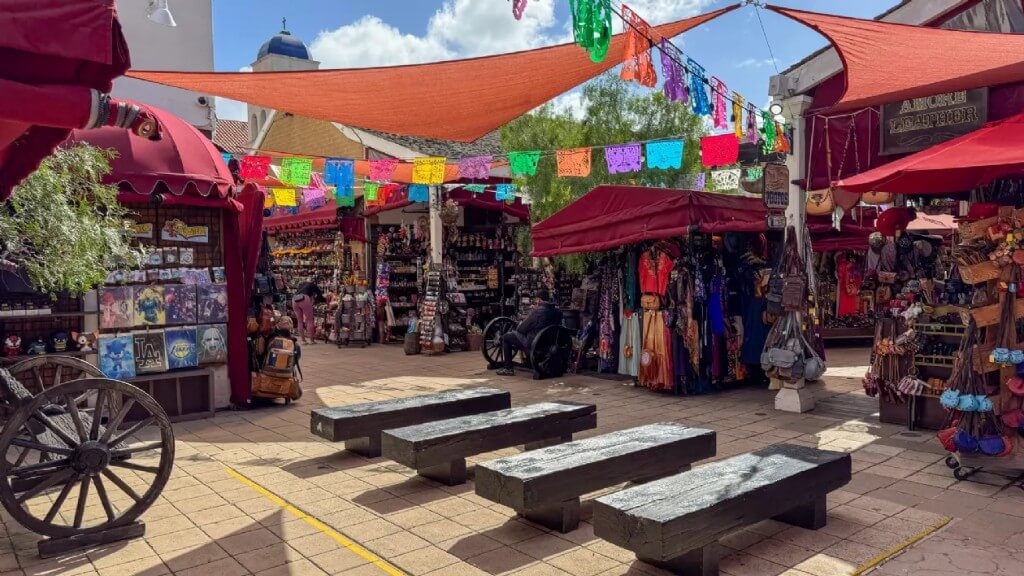 Old Town San Diego với không gian mang màu sắc Tây Ban Nha