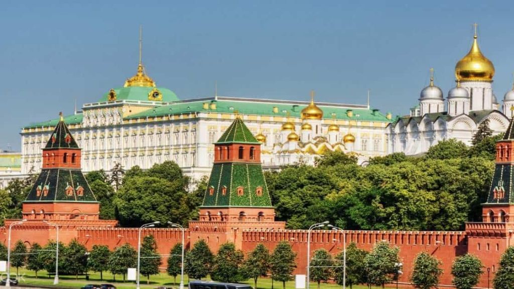 Tham quan cung điện Kremlin