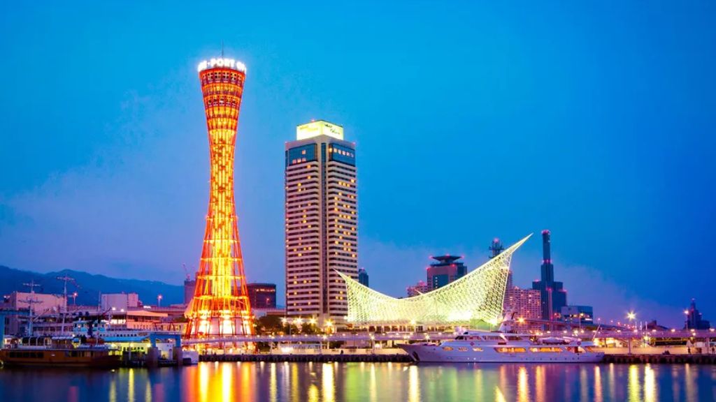 Ngắm Cảnh Kobe Về đêm Tại Tháp Cảng Kobe (Kobe Port Tower)