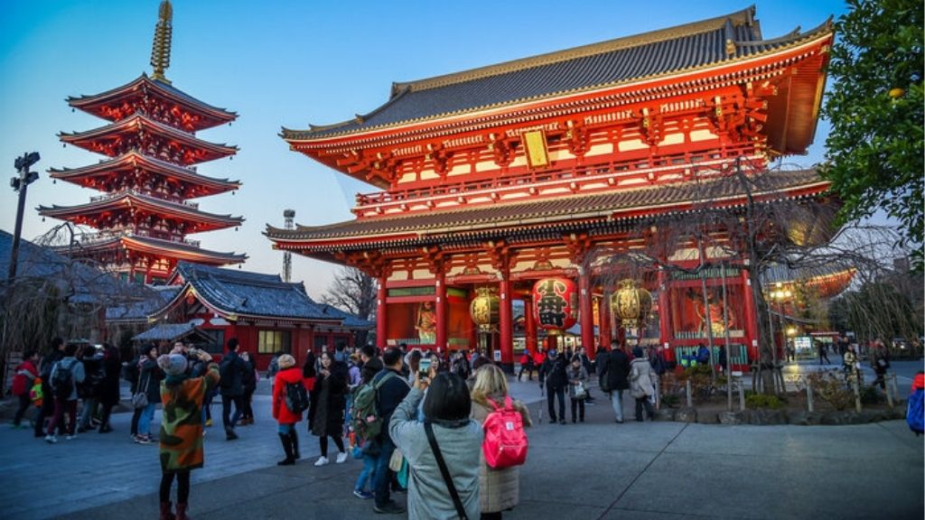 Chùa cổ Asakusa Kannon linh thiêng tại Nhật Bản