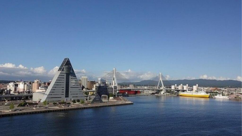Thành phố Aomori thủ phủ táo Nhật Bản