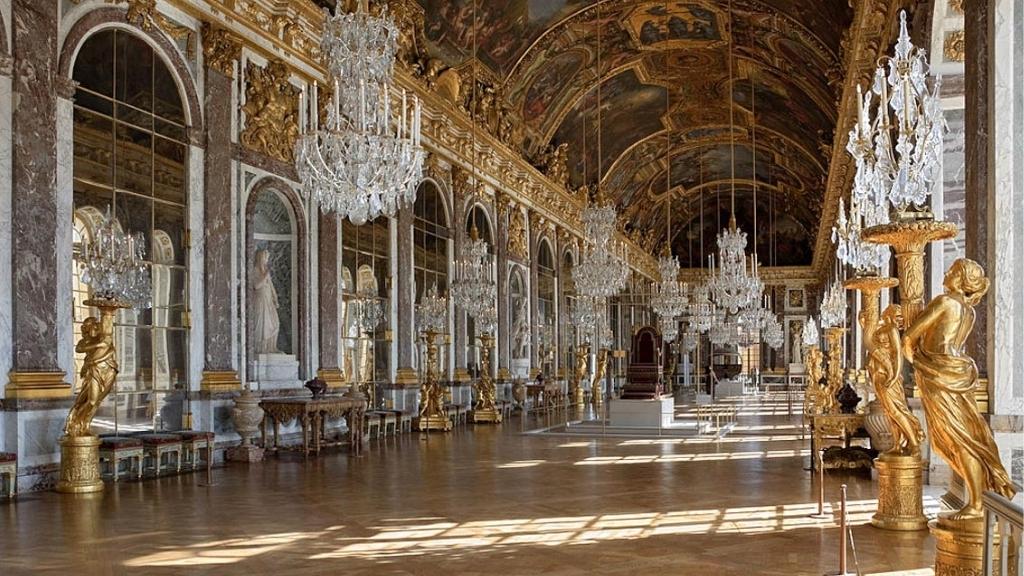 Cung điện Versailles xa hoa
