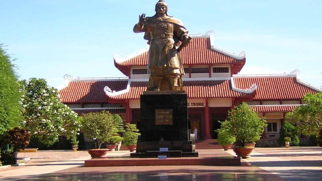 Nhà Thờ Quang Trung