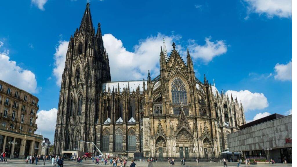 Nhà thờ Cologne – Kiệt tác Gothic cao 157m