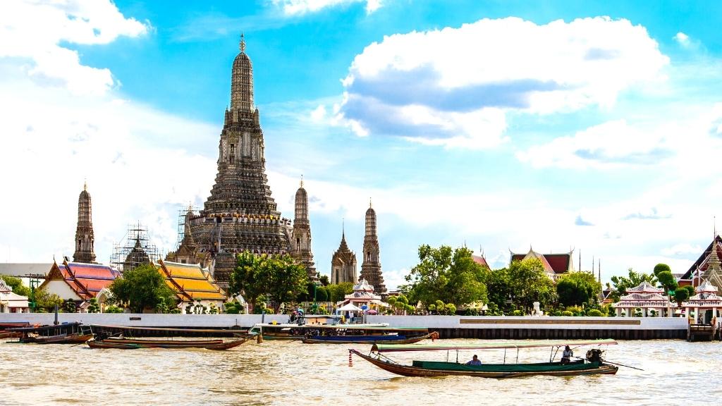 Dạo thuyền trên sông Chao Phraya