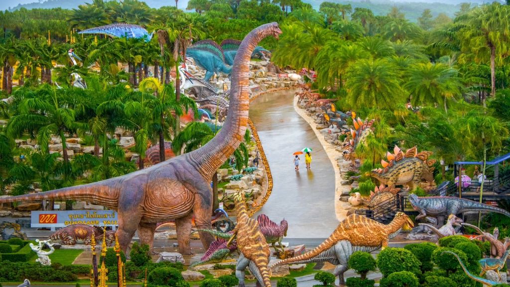Khám phá công viên khủng long Nong Nooch