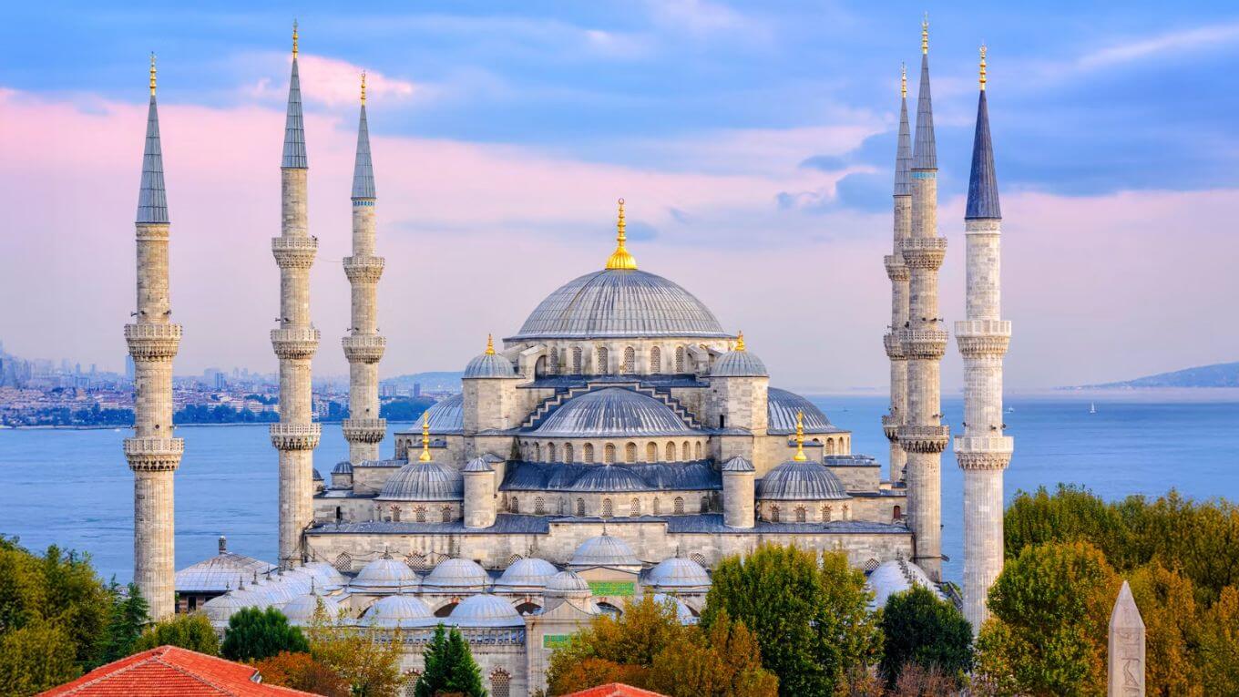 Blue Mosque, biểu tượng xanh tráng lệ giữa lòng Istanbul