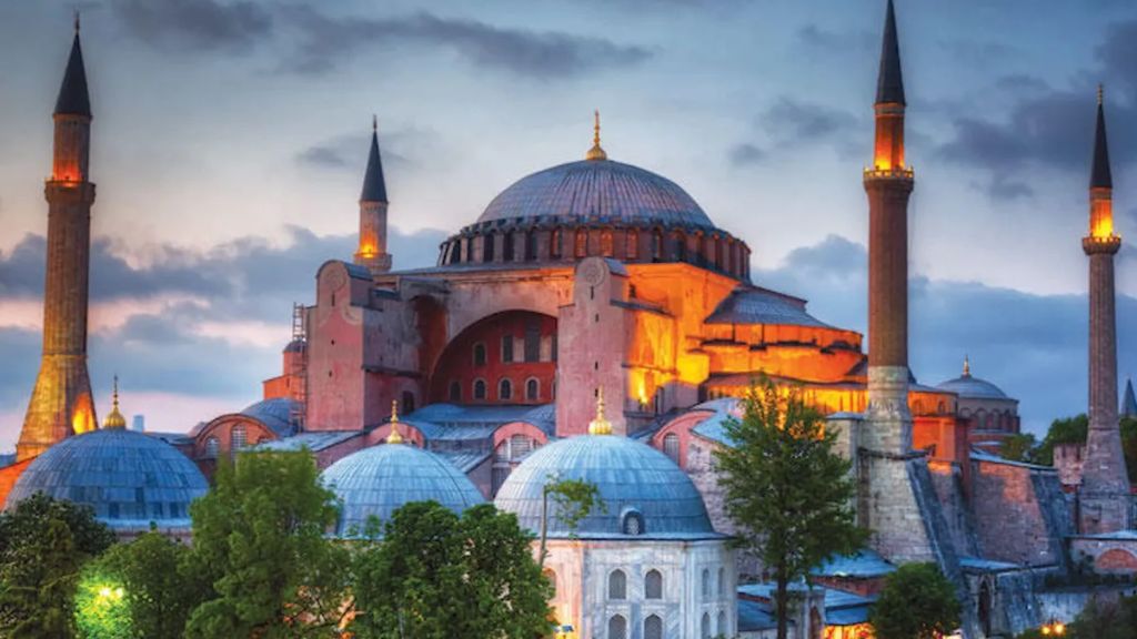 Vẻ đẹp tráng lệ Hagia Sophia