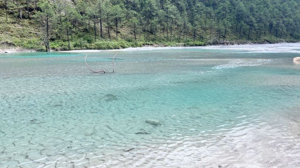 Bạch Thủy Hà – nơi dòng nước băng tan tạo nên