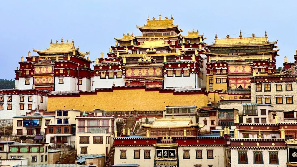 Tu viện Songzanlin (Tùng Tán Lâm) – tu viện Phật giáo Mật Tông Tây Tạng lớn nhất Vân Nam