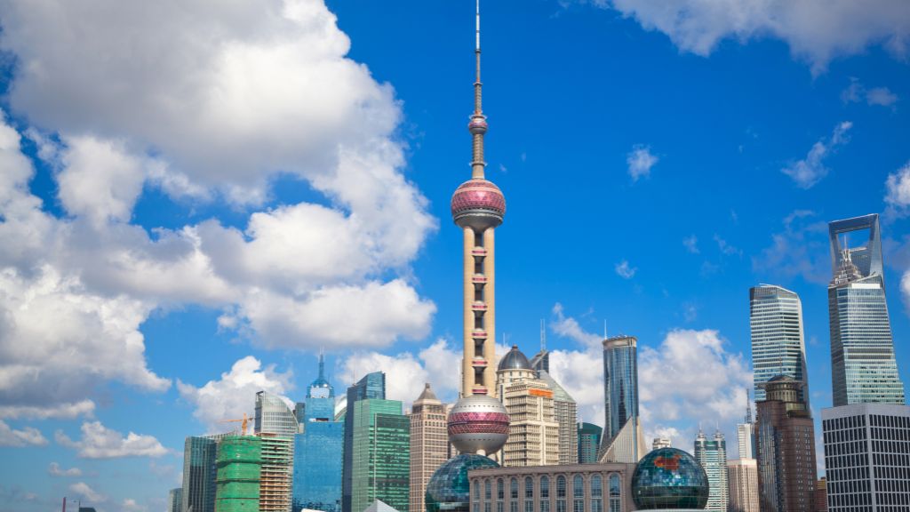 Cận cảnh tháp Đông Phương Minh Châu