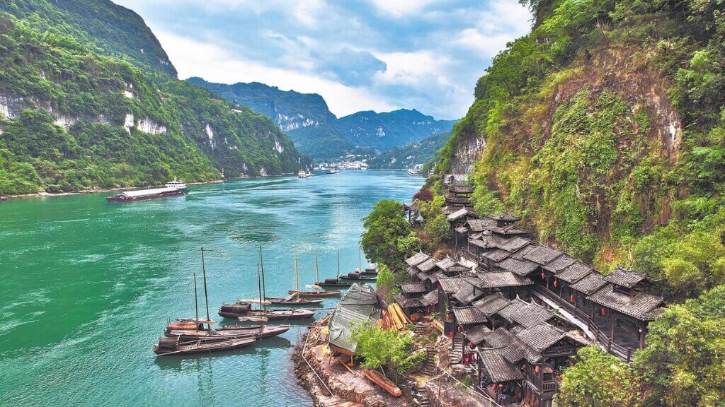 Cảnh sắc sơn thủy hữu tình ở Tam Hiệp Nhân Gia