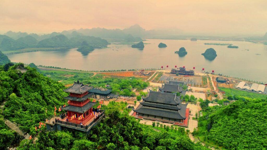 Chùa Tam Chúc - Ngôi chùa hà Nam lớn nhất thế giới
