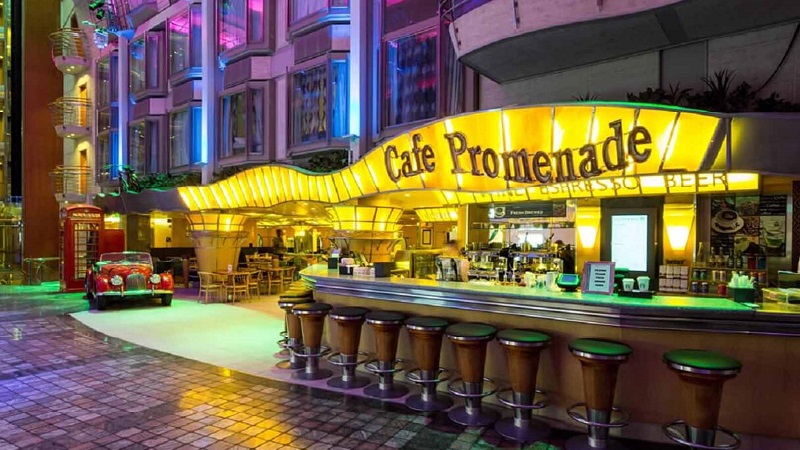 Cafe Promenade