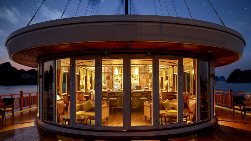 Quầy bar và phòng chờ