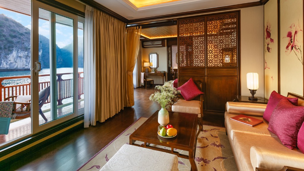 Toàn cảnh phòng Regency Suite (Grace Orchid)