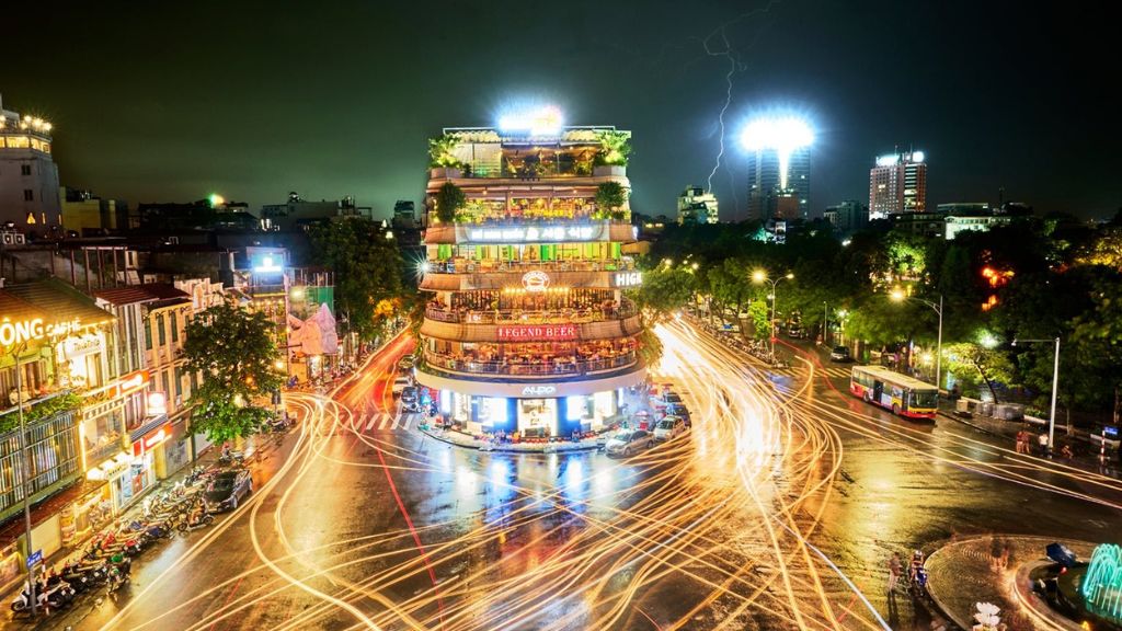 Hanoi capital sparkling at night