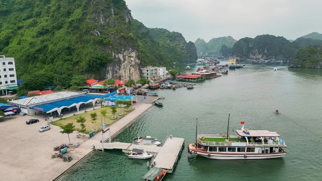 Bến Bèo, cửa ngõ ra Vịnh Lan Hạ