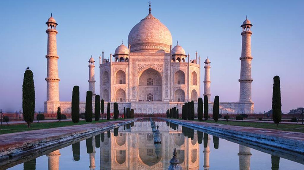 Đền Taj Mahal   một trong bảy kỳ quan của thế giới đương đại