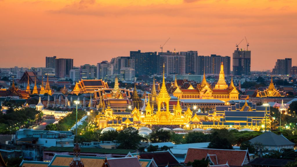 Thủ đô Bangkok lung linh về đêm