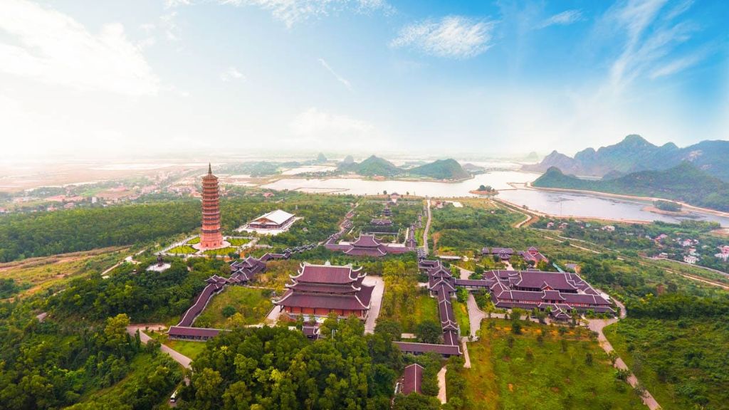 Tham quan ngôi chùa lớn nhất Việt Nam - Chùa Bái Đính   Ninh Bình