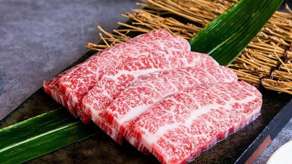 Món bò Kobe tươi ngon nổi tiếng của Nhật