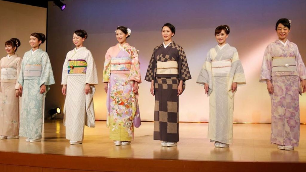 Show trình diễn Kimono hấp dẫn