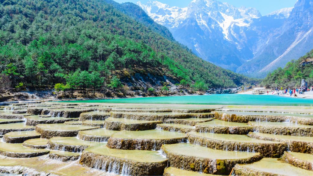 Chiêm ngưỡng Thung Lũng Lam Nguyệt