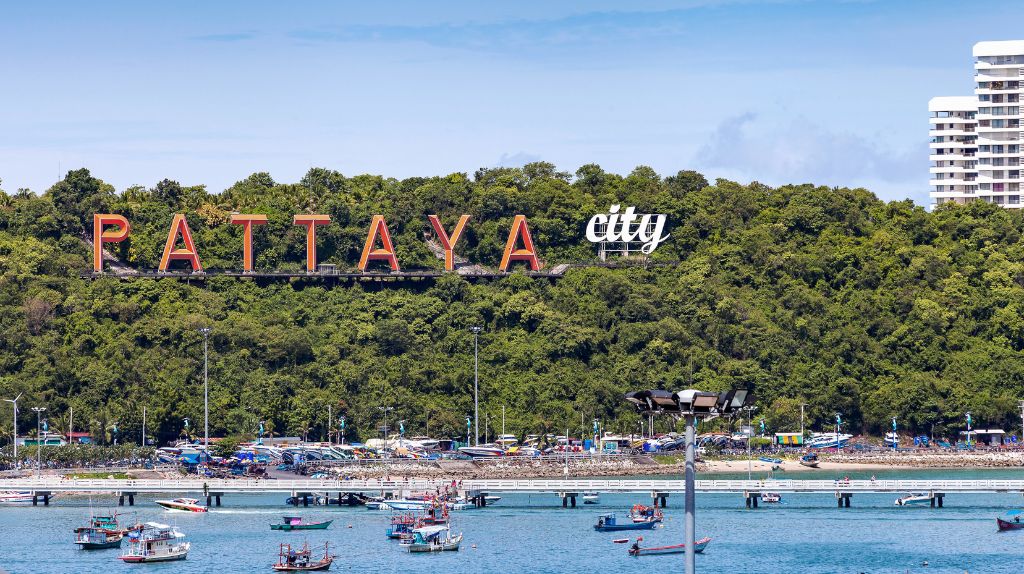 Bến tàu Pattaya đi đến đảo Coral