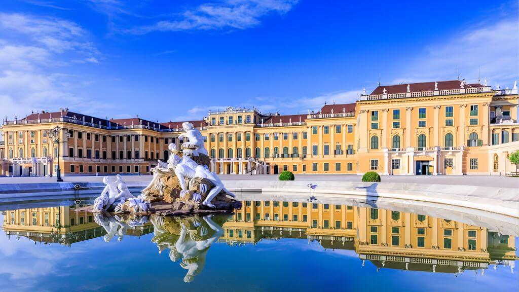 Cung điện Schönbrunn - Cung điện Baroque tráng lệ mang đậm dấu ấn hoàng gia Áo