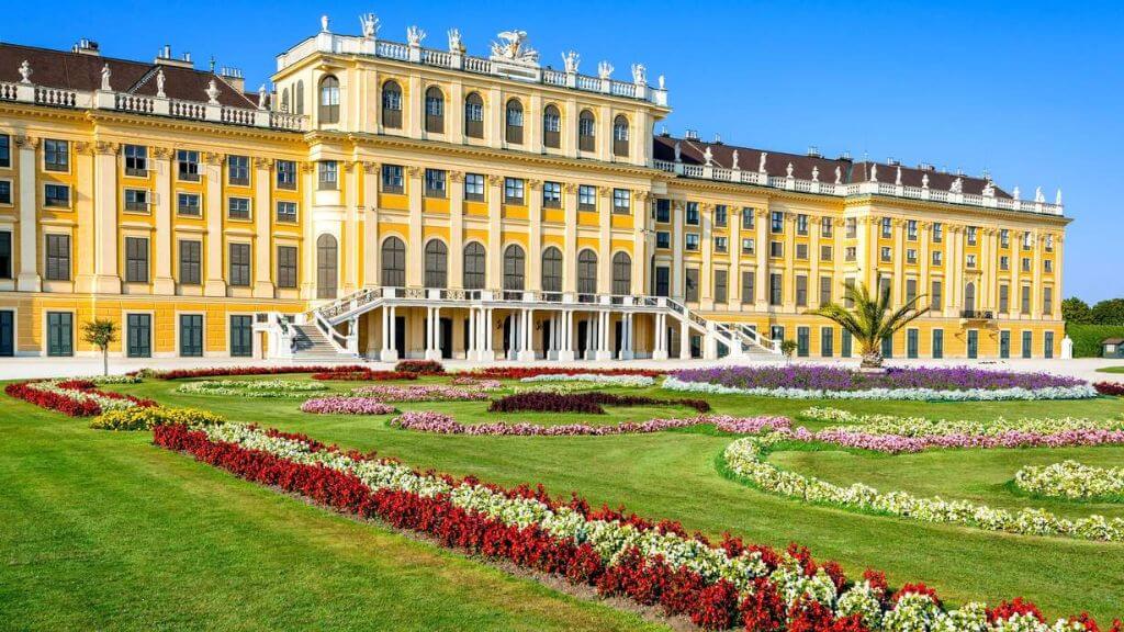 Cung điện Schönbrunn – biểu tượng rực rỡ của quyền lực và kiến trúc nước Áo