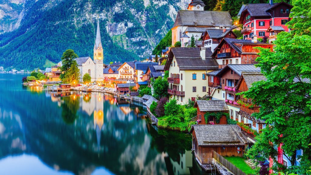 Làng cổ Hallstatt – thị trấn bên hồ được mệnh danh là “hòn ngọc nước Áo”